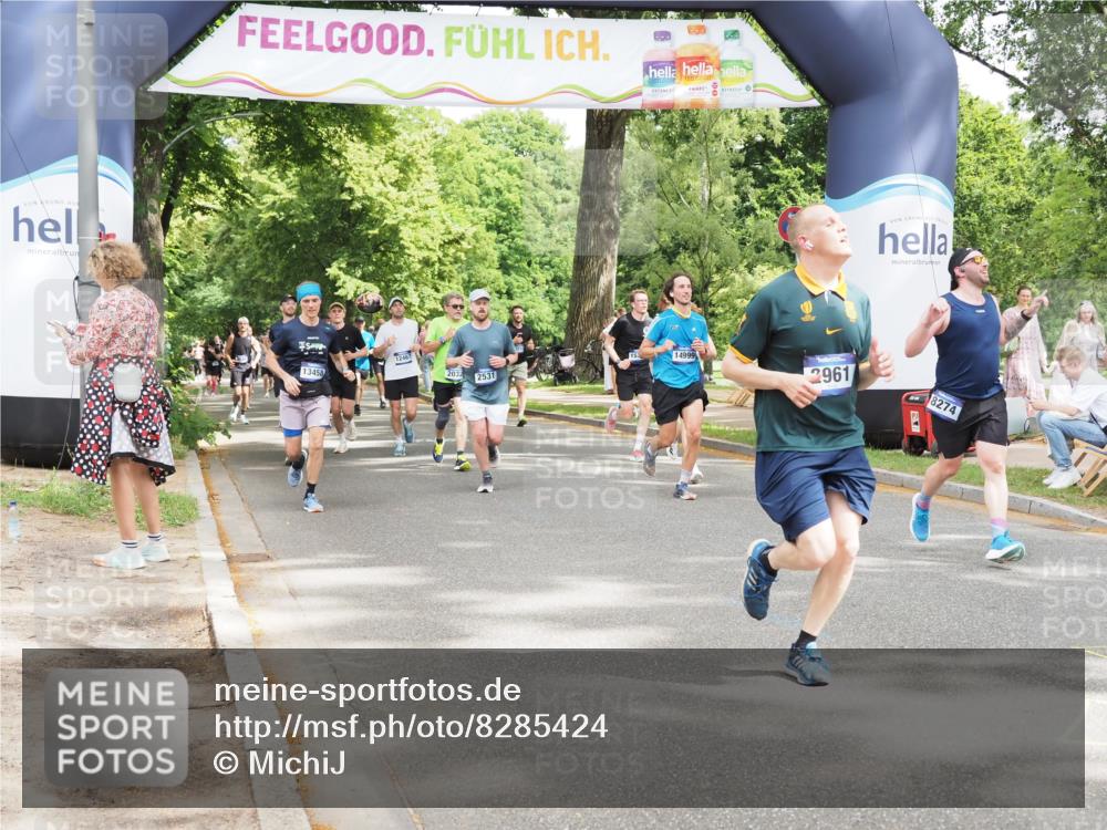 29.06.2025 - hella hamburg halbmarathon MichiJ http://msf.ph/oto/8285424 29.06.2025 10:58:53 Zwischen KM18-KM19 2032, 2961, 6518, 8274, 9560, 13951, 14999, 18320 meine-sportfotos.de