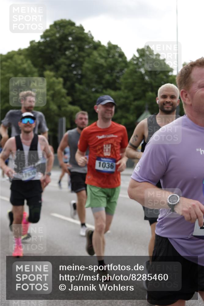 29.06.2025 - hella hamburg halbmarathon Jannik Wohlers http://msf.ph/oto/8285460 29.06.2025 10:35:35 Lombardsbrücke 1008, 1010, 1036, 1108, 1183, 1775, 1780, 2352, 2520, 2811, 2827, 2870, 3401, 3598, 3877, 3990, 4326, 4413, 4798, 5666, 6021, 6184, 6845, 7086, 7275, 7304, 8333, 8356, 8947, 9432, 9744, 10047, 10119, 10567, 11187, 11198, 11979, 12097, 12342, 12430, 12869, 13492, 13602, 14134, 14189, 14249, 14251, 14955, 15078, 15248, 15281, 15612, 15827, 15830, 15876, 16570, 16571, 17635, 18541, 18688 meine-sportfotos.de