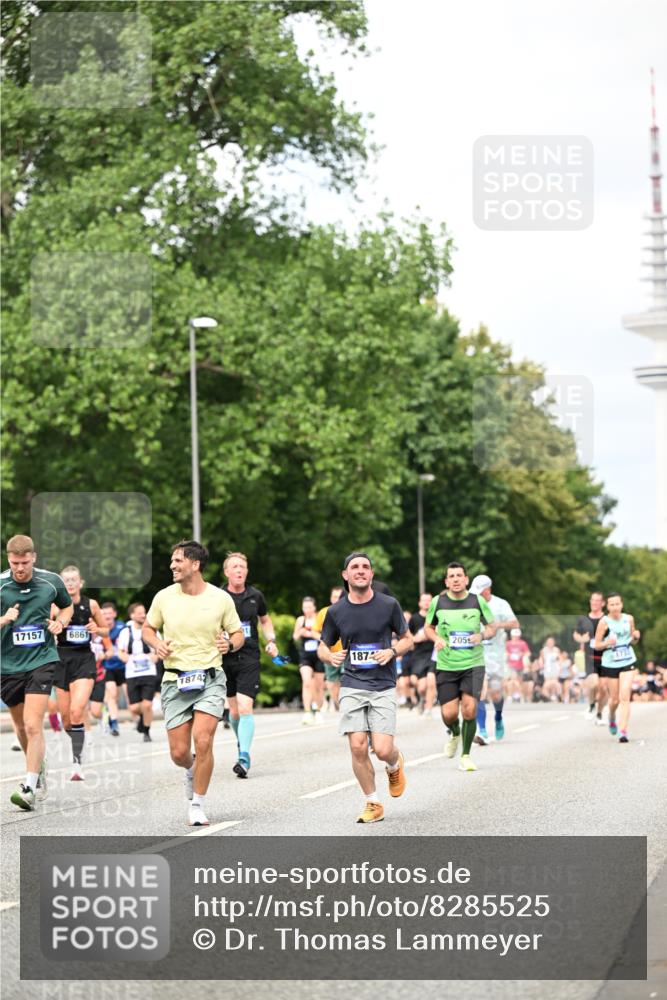 29.06.2025 - hella hamburg halbmarathon Dr. Thomas Lammeyer http://msf.ph/oto/8285525 29.06.2025 10:37:04 Kennedybrücke 1078, 1199, 1237, 1647, 1732, 1879, 2059, 2384, 2959, 3221, 3391, 3422, 3653, 3660, 3670, 3708, 3753, 4030, 4096, 4446, 4555, 5110, 5156, 5581, 6861, 7135, 7531, 7749, 7750, 8170, 8175, 8595, 8839, 9034, 9289, 9471, 9542, 9768, 9780, 9812, 10002, 10203, 10770 meine-sportfotos.de