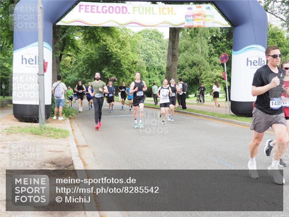 29.06.2025 - hella hamburg halbmarathon MichiJ http://msf.ph/oto/8285542 29.06.2025 10:32:52 Zwischen KM18-KM19 1391, 1520, 4691, 5648, 6575, 8218, 12154, 12159, 13996, 14351, 15334, 15666, 16316, 18539, 19116 meine-sportfotos.de