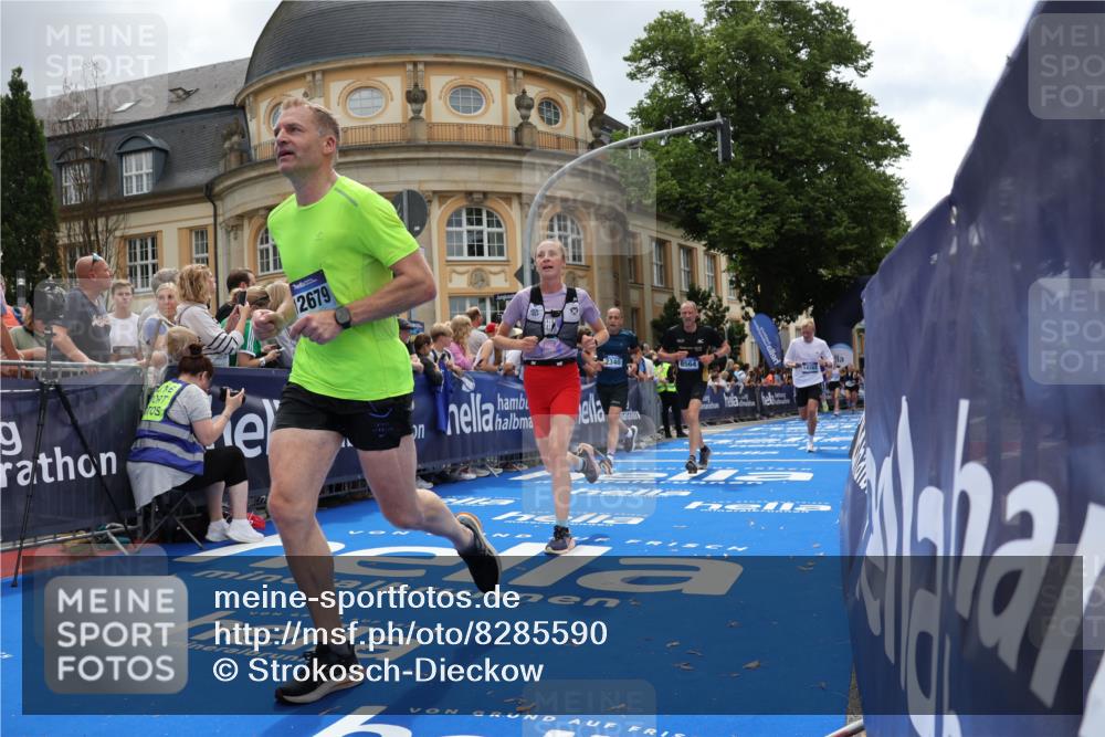 29.06.2025 - hella hamburg halbmarathon Strokosch-Dieckow http://msf.ph/oto/8285590 29.06.2025 10:47:48 Ziel 2340, 5915, 6836, 8564, 11283, 11961, 12679, 14383, 14730, 15333, 15478, 17229, 17451, 18356, 18430, 18836 meine-sportfotos.de