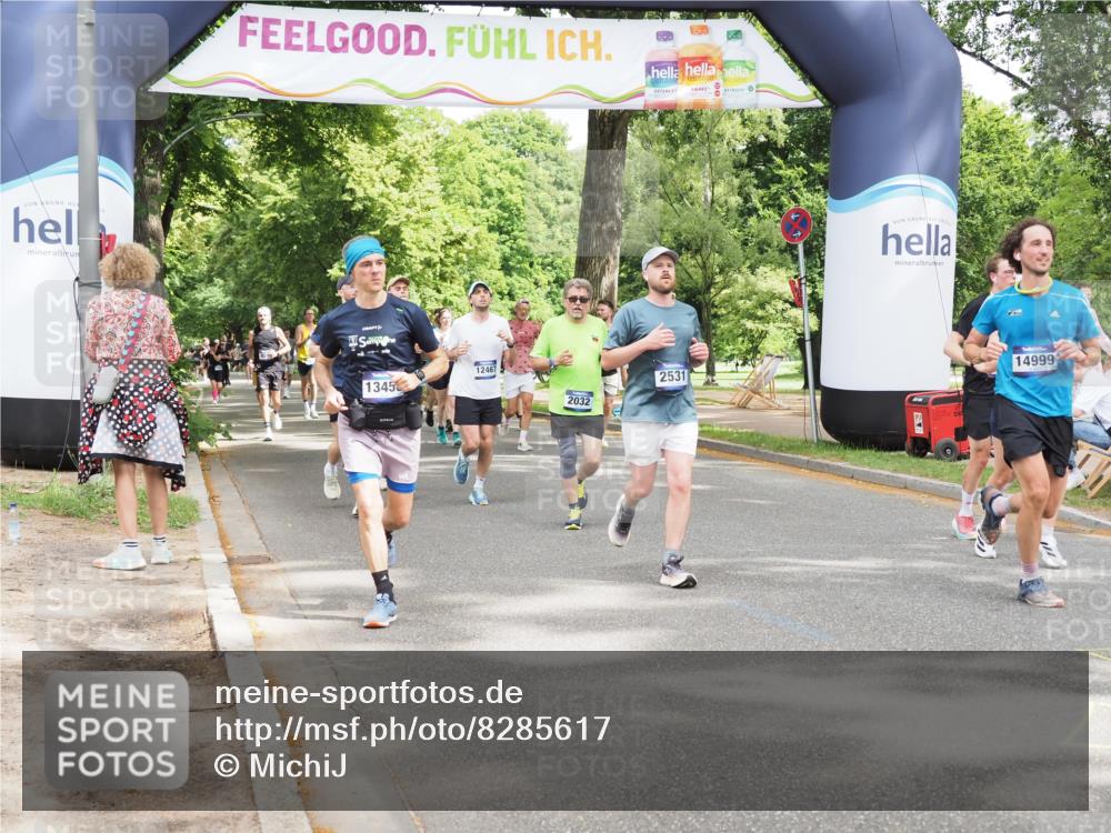 29.06.2025 - hella hamburg halbmarathon MichiJ http://msf.ph/oto/8285617 29.06.2025 10:58:55 Zwischen KM18-KM19 2032, 2531, 2961, 6518, 7941, 8274, 10443, 12467, 13458, 13951, 14999, 15352, 18320 meine-sportfotos.de