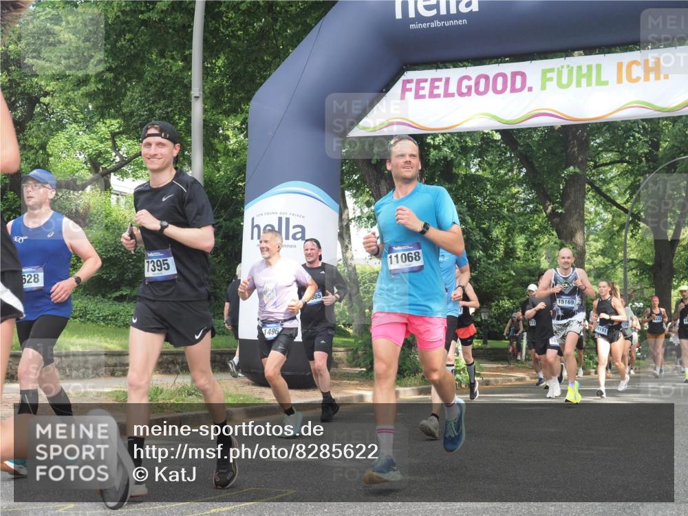 29.06.2025 - hella hamburg halbmarathon KatJ http://msf.ph/oto/8285622 29.06.2025 10:41:24 Zwischen KM18-KM19 1496, 1628, 6938, 7395, 8316 meine-sportfotos.de