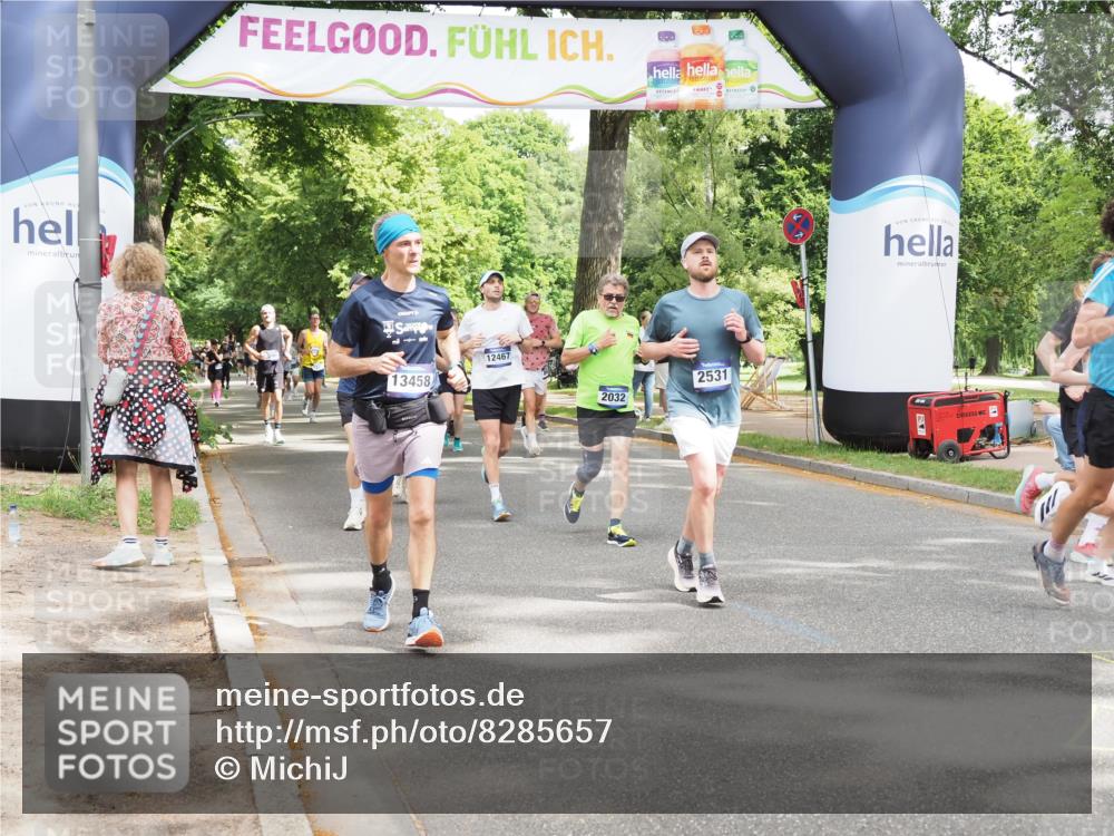 29.06.2025 - hella hamburg halbmarathon MichiJ http://msf.ph/oto/8285657 29.06.2025 10:58:55 Zwischen KM18-KM19 2032, 2531, 2961, 6518, 7941, 8274, 10443, 12467, 13458, 13951, 14999, 15352, 18320 meine-sportfotos.de