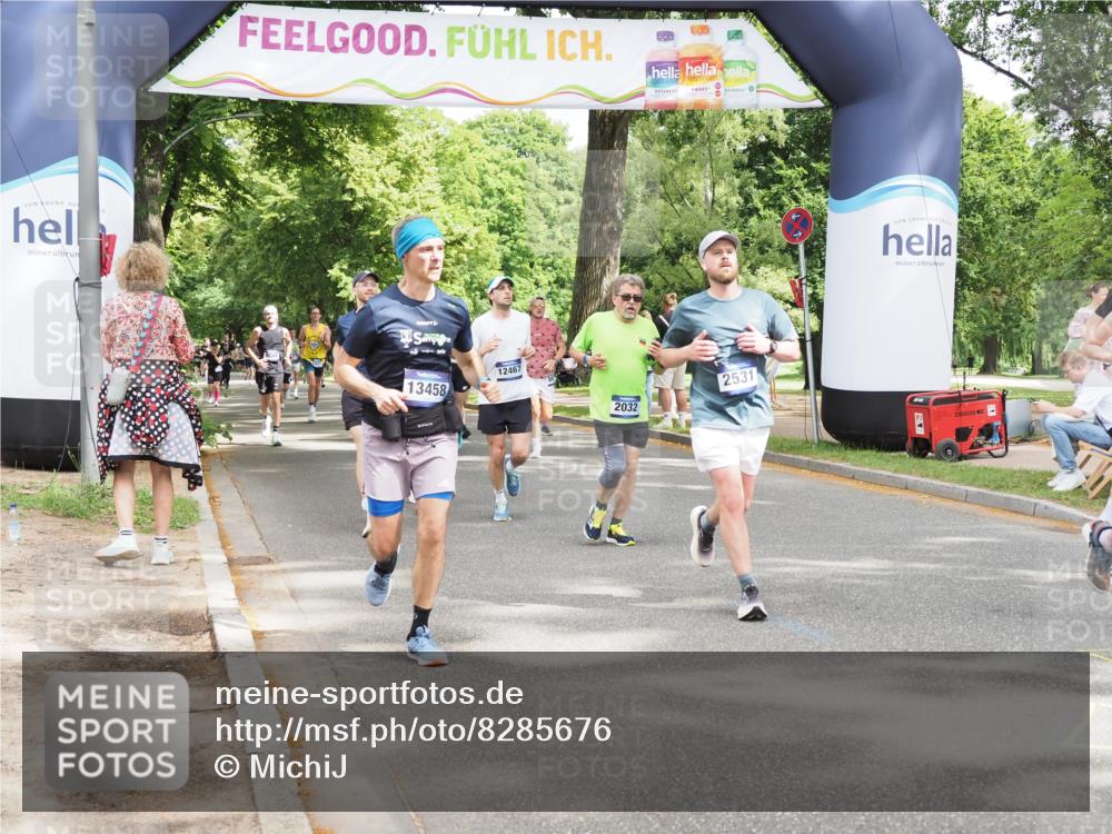 29.06.2025 - hella hamburg halbmarathon MichiJ http://msf.ph/oto/8285676 29.06.2025 10:58:56 Zwischen KM18-KM19 2032, 2531, 2961, 6518, 7941, 8274, 10443, 12467, 13458, 13951, 14999, 15352, 18320 meine-sportfotos.de