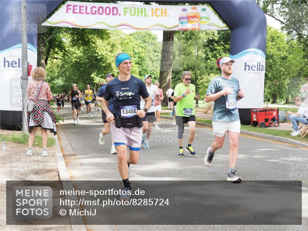 29.06.2025 - hella hamburg halbmarathon MichiJ http://msf.ph/oto/8285724 29.06.2025 10:58:56 Zwischen KM18-KM19 2032, 2531, 2961, 6518, 7941, 8274, 10443, 12467, 13458, 13951, 14999, 15352, 18320 meine-sportfotos.de