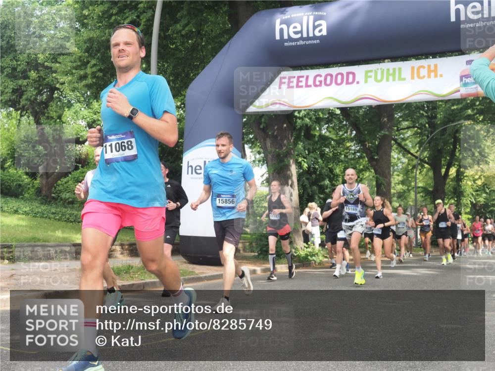 29.06.2025 - hella hamburg halbmarathon KatJ http://msf.ph/oto/8285749 29.06.2025 10:41:25 Zwischen KM18-KM19 1496, 1628, 2561, 7395, 8316 meine-sportfotos.de