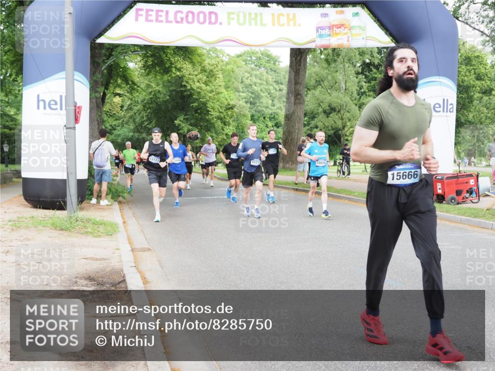 29.06.2025 - hella hamburg halbmarathon MichiJ http://msf.ph/oto/8285750 29.06.2025 10:32:55 Zwischen KM18-KM19 1520, 6575, 8218, 10313, 12154, 13123, 13996, 14351, 15334, 15666, 16316, 18513, 19116 meine-sportfotos.de