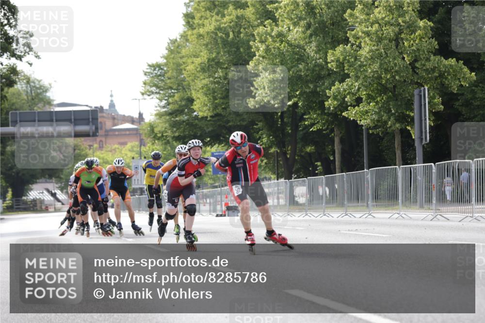 29.06.2025 - hella hamburg halbmarathon Jannik Wohlers http://msf.ph/oto/8285786 29.06.2025 08:53:23 Lombardsbrücke  meine-sportfotos.de