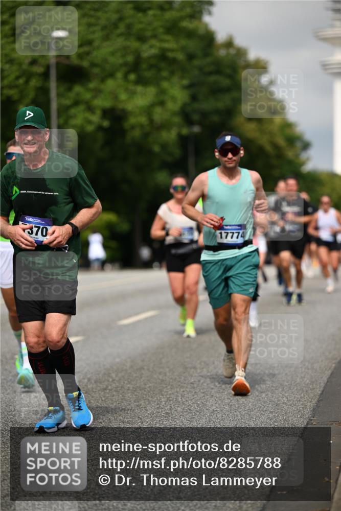 29.06.2025 - hella hamburg halbmarathon Dr. Thomas Lammeyer http://msf.ph/oto/8285788 29.06.2025 10:15:58 Kennedybrücke 1062, 1790, 2661, 3746, 3837, 4499, 6966, 7370, 7474, 8206, 8207, 8368, 9119, 9253, 9254, 9405 meine-sportfotos.de