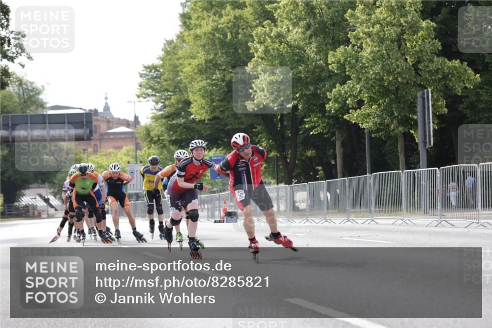 29.06.2025 - hella hamburg halbmarathon Jannik Wohlers http://msf.ph/oto/8285821 29.06.2025 08:53:23 Lombardsbrücke  meine-sportfotos.de