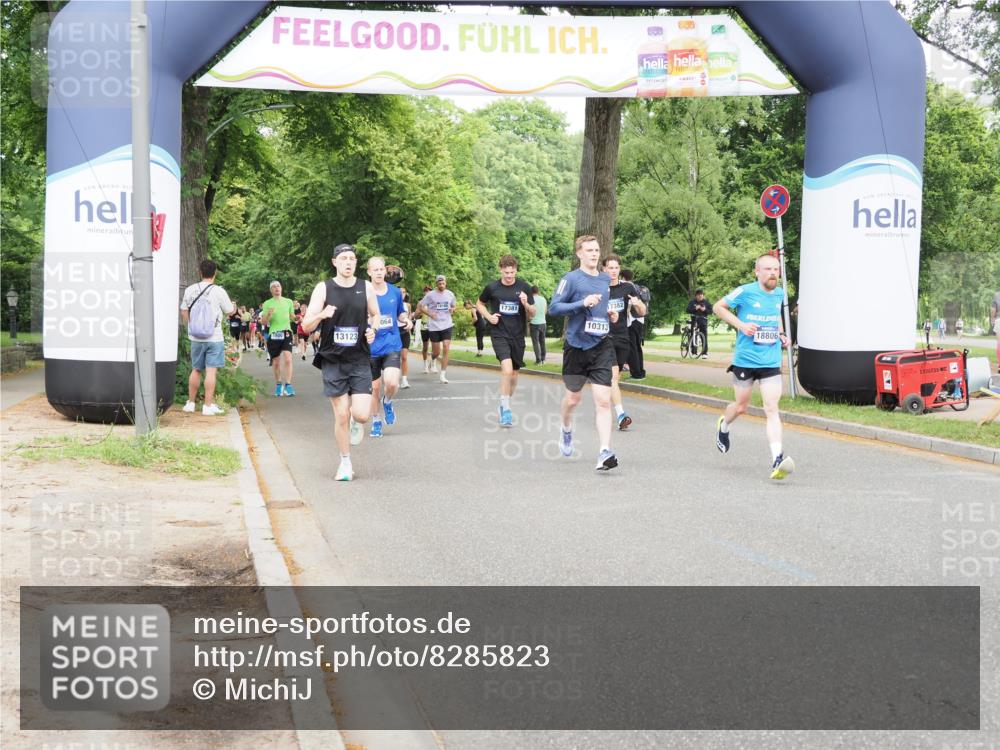 29.06.2025 - hella hamburg halbmarathon MichiJ http://msf.ph/oto/8285823 29.06.2025 10:32:56 Zwischen KM18-KM19 1520, 6575, 8218, 10064, 10313, 12154, 13123, 13996, 14351, 15334, 15666, 16316, 17381, 18513, 18806, 19116 meine-sportfotos.de