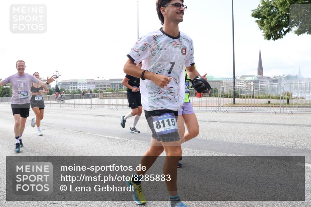 29.06.2025 - hella hamburg halbmarathon Lena Gebhardt http://msf.ph/oto/8285883 29.06.2025 10:11:46 Lombardsbrücke 1328, 1531, 1866, 1992, 3363, 3837, 4227, 5379, 5605, 7571, 8115, 8368, 8807, 8810, 9119, 9191, 9428, 10042, 10372, 10409, 10428, 11321, 11507, 11537, 11755, 11917, 12286, 12473, 13171, 13177, 13203, 13542, 13603, 13939, 13958, 14008, 14149, 14384, 15797, 15945, 16976, 17080, 17638, 17774, 17787, 17866, 18261, 18278, 18382, 18395, 19172 meine-sportfotos.de