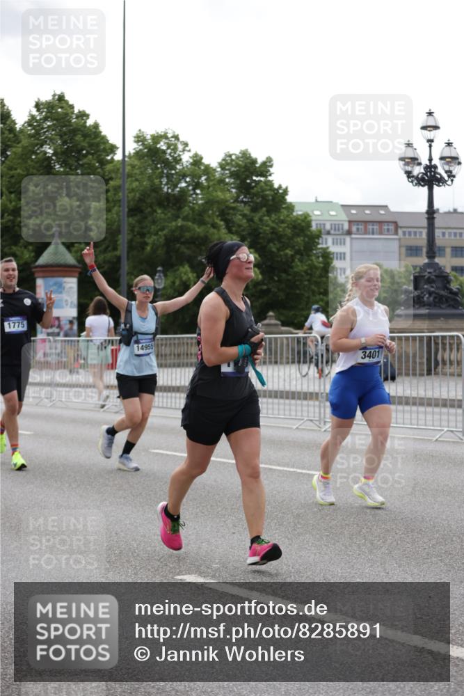 29.06.2025 - hella hamburg halbmarathon Jannik Wohlers http://msf.ph/oto/8285891 29.06.2025 10:35:39 Lombardsbrücke 1008, 1010, 1036, 1183, 1775, 1780, 2520, 2827, 2870, 3401, 3598, 3699, 3877, 3990, 4326, 4413, 4798, 5666, 6092, 6184, 6845, 6896, 7086, 7111, 7275, 8356, 8581, 8947, 9432, 9744, 10047, 10577, 11010, 11187, 11198, 11979, 12342, 12430, 12660, 12661, 13492, 13600, 13602, 13679, 14134, 14189, 14249, 14251, 14955, 15075, 15078, 15248, 15281, 15370, 15587, 15612, 15617, 15618, 15676, 15677, 15827, 15830, 15876, 16570, 16571, 17635, 18541 meine-sportfotos.de
