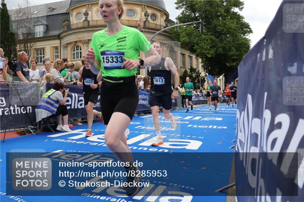 29.06.2025 - hella hamburg halbmarathon Strokosch-Dieckow http://msf.ph/oto/8285953 29.06.2025 10:47:58 Ziel 1086, 1604, 1613, 4324, 4528, 4601, 5022, 6377, 6836, 9638, 12706, 12724, 12747, 12808, 13570, 14730, 15333, 16149, 16766, 17451, 18206, 18922, 19198 meine-sportfotos.de