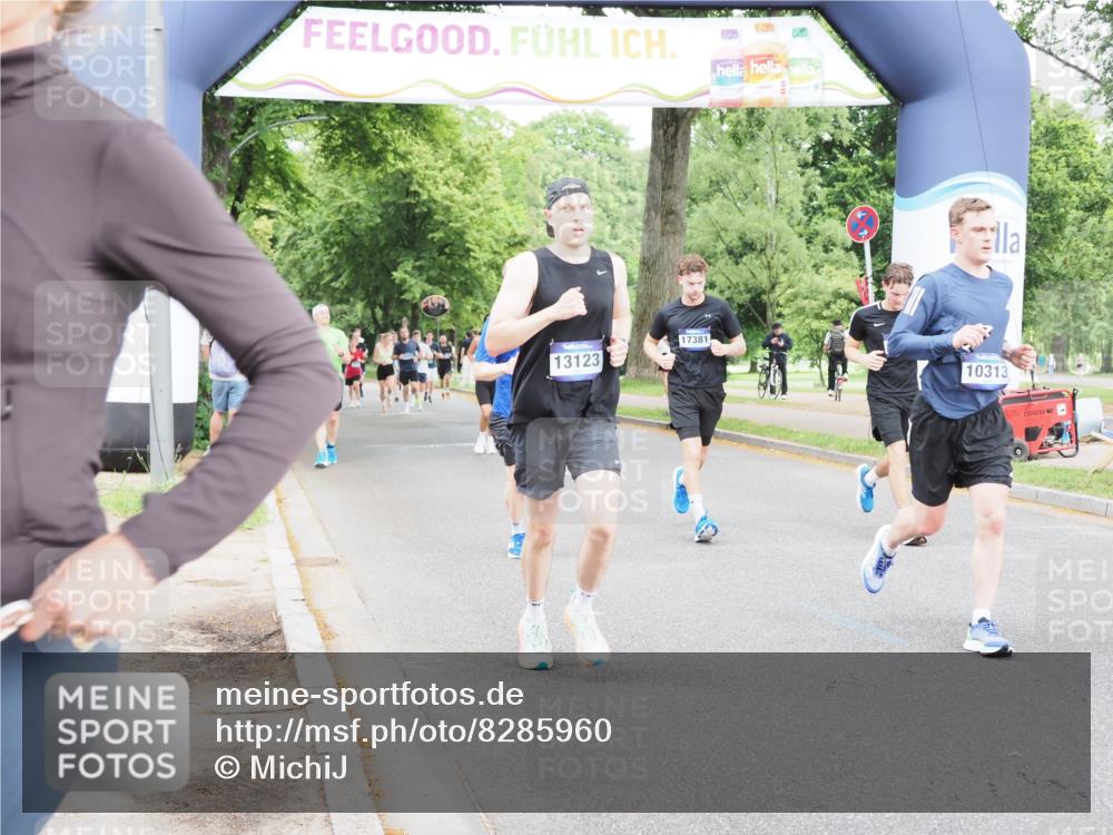 29.06.2025 - hella hamburg halbmarathon MichiJ http://msf.ph/oto/8285960 29.06.2025 10:32:58 Zwischen KM18-KM19 1520, 1600, 10064, 10313, 12154, 13123, 13996, 14351, 15334, 15666, 17381, 17382, 18513, 18806 meine-sportfotos.de