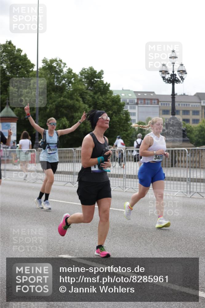 29.06.2025 - hella hamburg halbmarathon Jannik Wohlers http://msf.ph/oto/8285961 29.06.2025 10:35:39 Lombardsbrücke 1008, 1010, 1036, 1183, 1775, 1780, 2520, 2827, 2870, 3401, 3598, 3699, 3877, 3990, 4326, 4413, 4798, 5666, 6092, 6184, 6845, 6896, 7086, 7111, 7275, 8356, 8581, 8947, 9432, 9744, 10047, 10577, 11010, 11187, 11198, 11979, 12342, 12430, 12660, 12661, 13492, 13600, 13602, 13679, 14134, 14189, 14249, 14251, 14955, 15075, 15078, 15248, 15281, 15370, 15587, 15612, 15617, 15618, 15676, 15677, 15827, 15830, 15876, 16570, 16571, 17635, 18541 meine-sportfotos.de