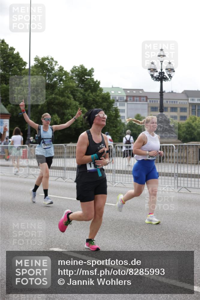 29.06.2025 - hella hamburg halbmarathon Jannik Wohlers http://msf.ph/oto/8285993 29.06.2025 10:35:39 Lombardsbrücke 1008, 1010, 1036, 1183, 1775, 1780, 2520, 2827, 2870, 3401, 3598, 3699, 3877, 3990, 4326, 4413, 4798, 5666, 6092, 6184, 6845, 6896, 7086, 7111, 7275, 8356, 8581, 8947, 9432, 9744, 10047, 10577, 11010, 11187, 11198, 11979, 12342, 12430, 12660, 12661, 13492, 13600, 13602, 13679, 14134, 14189, 14249, 14251, 14955, 15075, 15078, 15248, 15281, 15370, 15587, 15612, 15617, 15618, 15676, 15677, 15827, 15830, 15876, 16570, 16571, 17635, 18541 meine-sportfotos.de