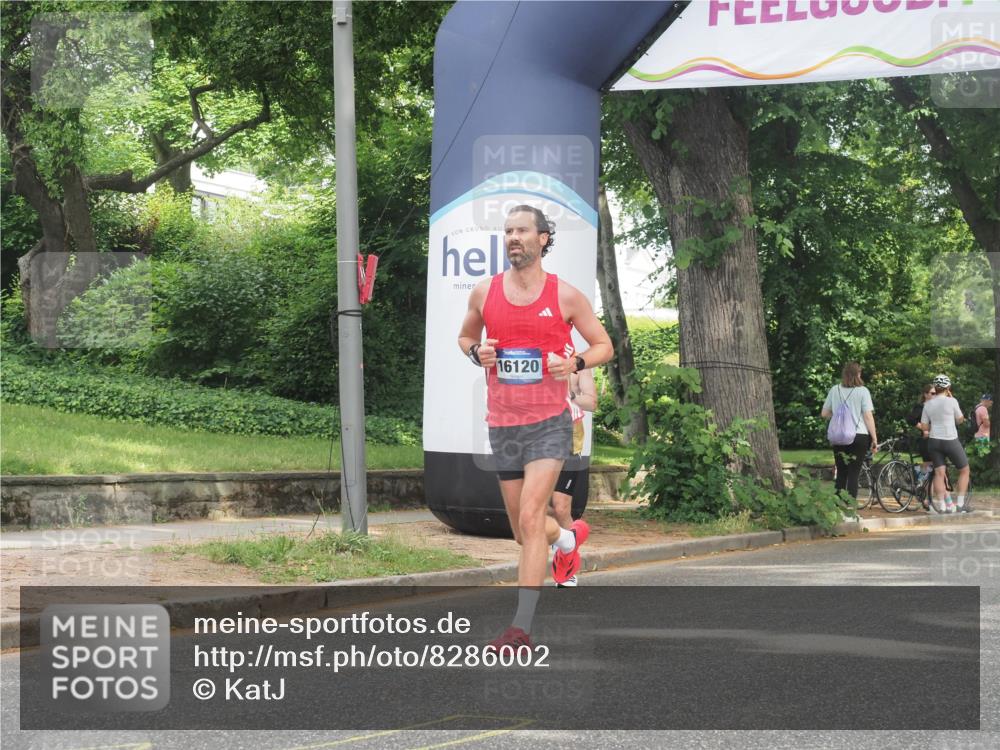 29.06.2025 - hella hamburg halbmarathon KatJ http://msf.ph/oto/8286002 29.06.2025 10:11:37 Zwischen KM18-KM19  meine-sportfotos.de