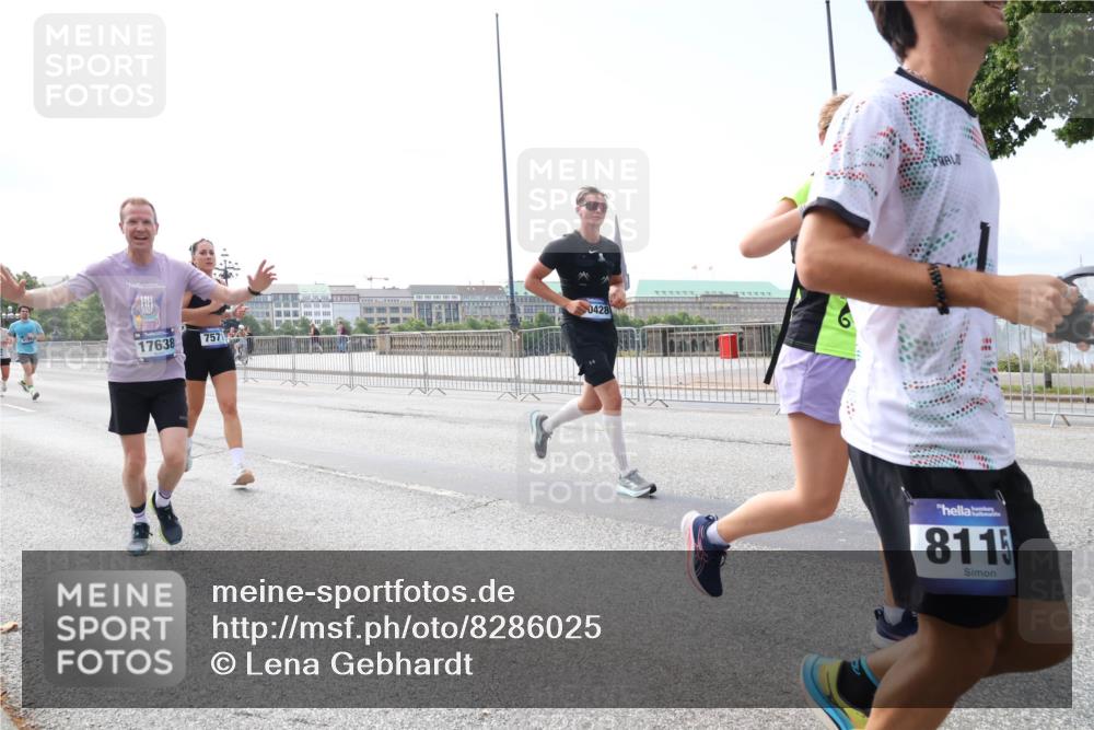 29.06.2025 - hella hamburg halbmarathon Lena Gebhardt http://msf.ph/oto/8286025 29.06.2025 10:11:46 Lombardsbrücke 1328, 1531, 1866, 1992, 3363, 3837, 4227, 5379, 5605, 7571, 8115, 8368, 8807, 8810, 9119, 9191, 9428, 10042, 10372, 10409, 10428, 11321, 11507, 11537, 11755, 11917, 12286, 12473, 13171, 13177, 13203, 13542, 13603, 13939, 13958, 14008, 14149, 14384, 15797, 15945, 16976, 17080, 17638, 17774, 17787, 17866, 18261, 18278, 18382, 18395, 19172 meine-sportfotos.de