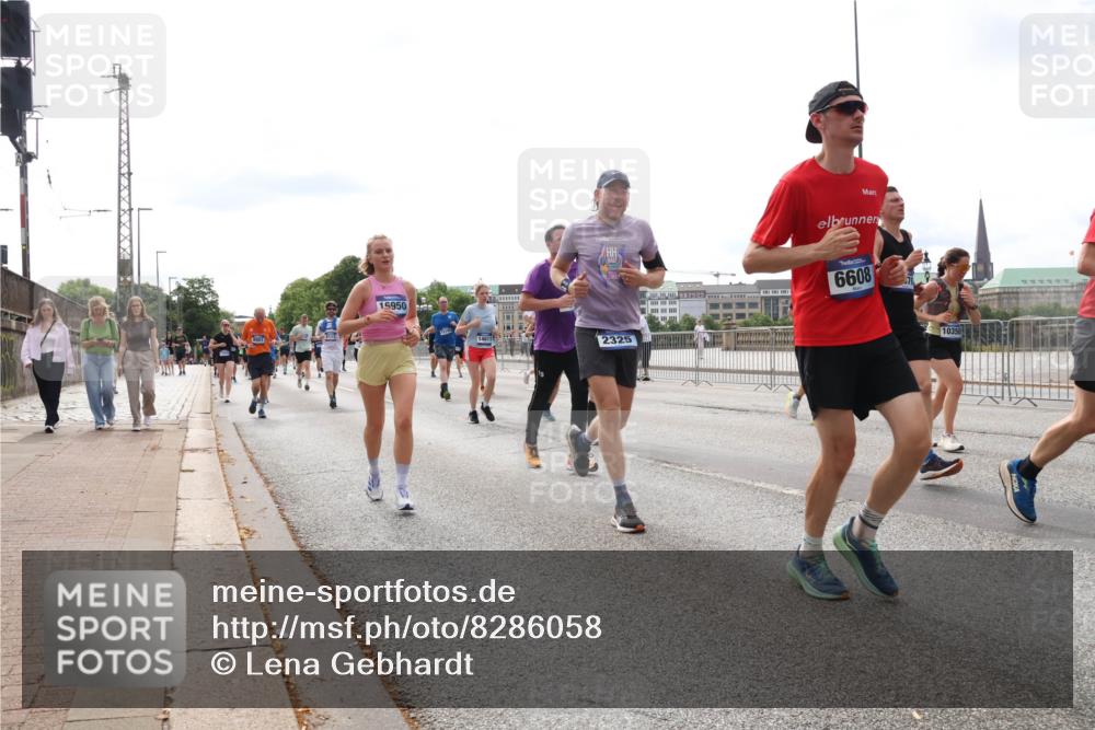 29.06.2025 - hella hamburg halbmarathon Lena Gebhardt http://msf.ph/oto/8286058 29.06.2025 10:20:52 Lombardsbrücke 9981, 15950, 14611, 2325, 6608, 10350, 1011, 1266, 1471, 1658, 2053, 2101, 2325, 2383, 2478, 2834, 2923, 2945, 3161, 3247, 3453, 3733, 3781, 3813, 4082, 4154, 4166, 4288, 4350, 4422, 4754, 4869, 5041, 5061, 5181, 5625, 5767, 6275, 6308, 6608, 6951, 7131, 7228, 7608, 8113, 8588, 8724, 8726, 8940, 9005, 9011, 9108, 9236, 9722, 9981, 10050, 10350, 10585, 10602, 10613, 10647, 11100, 11145, 11603, 11835, 11995, 12175, 12694, 12844, 13057, 13508 meine-sportfotos.de