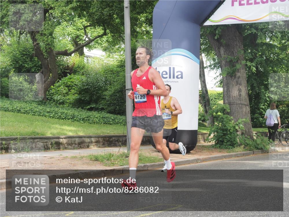 29.06.2025 - hella hamburg halbmarathon KatJ http://msf.ph/oto/8286082 29.06.2025 10:11:37 Zwischen KM18-KM19  meine-sportfotos.de