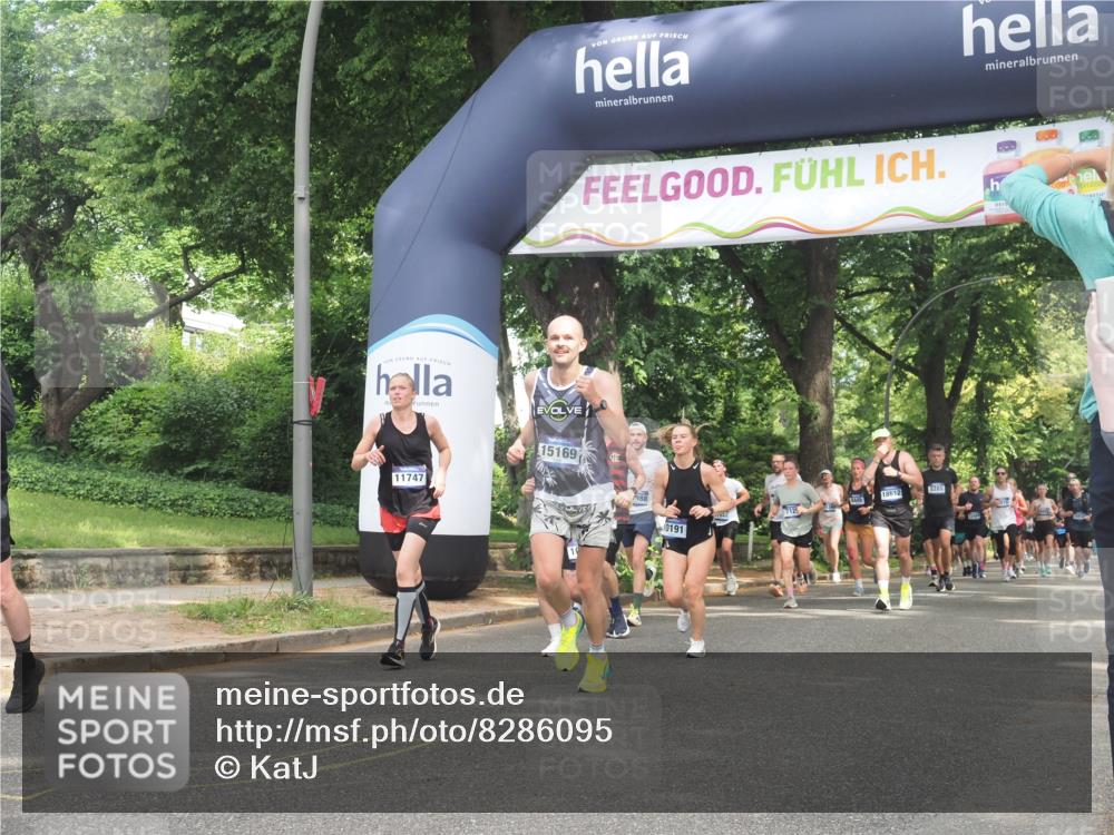 29.06.2025 - hella hamburg halbmarathon KatJ http://msf.ph/oto/8286095 29.06.2025 10:41:26 Zwischen KM18-KM19 1496, 1628, 2561, 7129, 7395, 8316 meine-sportfotos.de