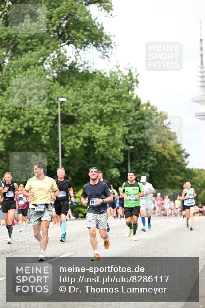 29.06.2025 - hella hamburg halbmarathon Dr. Thomas Lammeyer http://msf.ph/oto/8286117 29.06.2025 10:37:05 Kennedybrücke 1078, 1199, 1237, 1373, 1647, 1732, 1879, 2059, 2384, 2959, 3221, 3391, 3422, 3653, 3660, 3670, 3708, 3753, 4030, 4096, 4446, 4555, 5110, 5156, 5581, 6861, 7135, 7749, 7750, 8170, 8175, 8595, 8839, 9034, 9289, 9471, 9542, 9768, 9780, 9812, 10002, 10770 meine-sportfotos.de