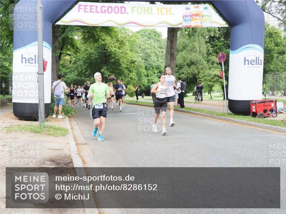 29.06.2025 - hella hamburg halbmarathon MichiJ http://msf.ph/oto/8286152 29.06.2025 10:33:00 Zwischen KM18-KM19 1600, 10064, 10313, 13123, 15666, 17381, 17382, 18185, 18513, 18806 meine-sportfotos.de
