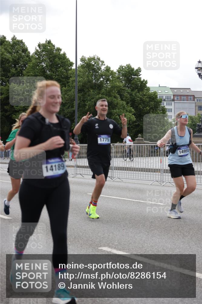 29.06.2025 - hella hamburg halbmarathon Jannik Wohlers http://msf.ph/oto/8286154 29.06.2025 10:35:40 Lombardsbrücke 1008, 1010, 1036, 1183, 1775, 1780, 2520, 2870, 3401, 3598, 3699, 3877, 3990, 4245, 4326, 4413, 4798, 5666, 6092, 6093, 6184, 6417, 6845, 6896, 7086, 7111, 7140, 7275, 8356, 8581, 8947, 9432, 9744, 10047, 10577, 11010, 11187, 11198, 11979, 12342, 12430, 12660, 12661, 13422, 13492, 13600, 13602, 13679, 14134, 14189, 14249, 14251, 14955, 15075, 15078, 15248, 15281, 15370, 15587, 15612, 15617, 15618, 15676, 15677, 15827, 15830, 15876, 16570, 16571, 17635, 18541 meine-sportfotos.de