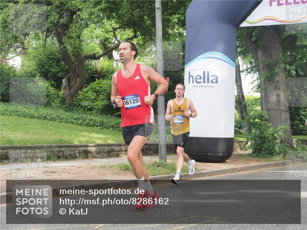 29.06.2025 - hella hamburg halbmarathon KatJ http://msf.ph/oto/8286162 29.06.2025 10:11:37 Zwischen KM18-KM19  meine-sportfotos.de