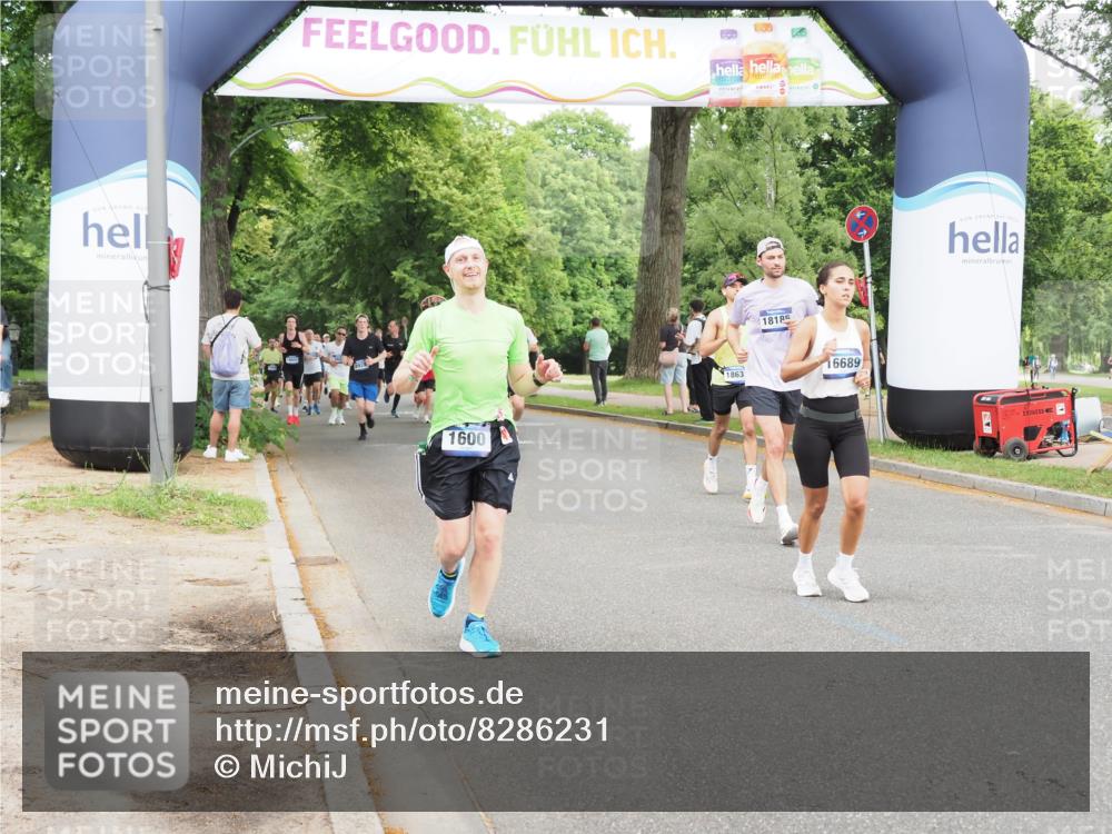 29.06.2025 - hella hamburg halbmarathon MichiJ http://msf.ph/oto/8286231 29.06.2025 10:33:01 Zwischen KM18-KM19 1600, 10064, 10313, 13123, 16689, 17381, 17382, 18185, 18513, 18631, 18806 meine-sportfotos.de