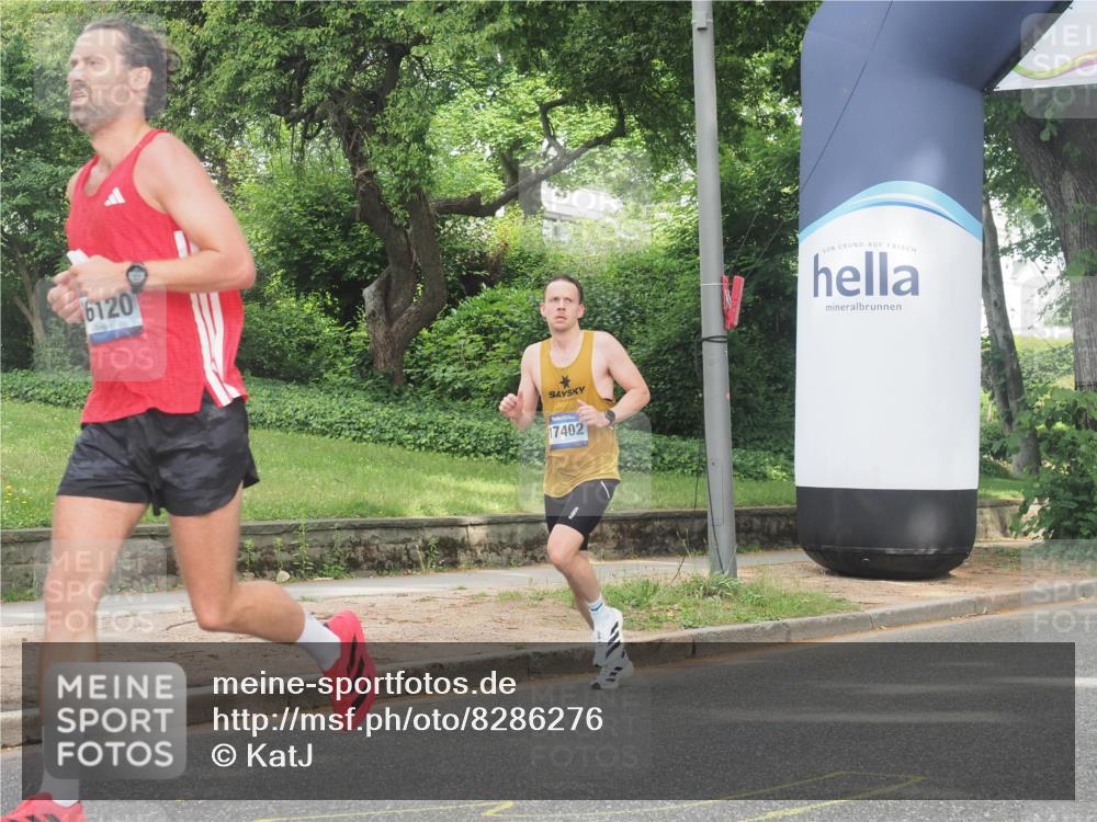 29.06.2025 - hella hamburg halbmarathon KatJ http://msf.ph/oto/8286276 29.06.2025 10:11:38 Zwischen KM18-KM19  meine-sportfotos.de