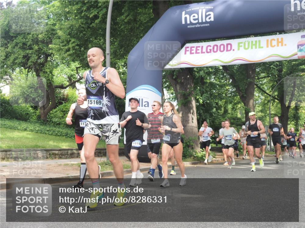 29.06.2025 - hella hamburg halbmarathon KatJ http://msf.ph/oto/8286331 29.06.2025 10:41:27 Zwischen KM18-KM19 1496, 1628, 2561, 7129, 7395, 8316 meine-sportfotos.de