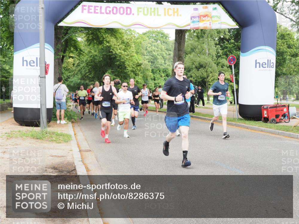 29.06.2025 - hella hamburg halbmarathon MichiJ http://msf.ph/oto/8286375 29.06.2025 10:33:06 Zwischen KM18-KM19 1600, 4915, 5884, 8928, 10596, 16506, 16689, 18185, 18631 meine-sportfotos.de