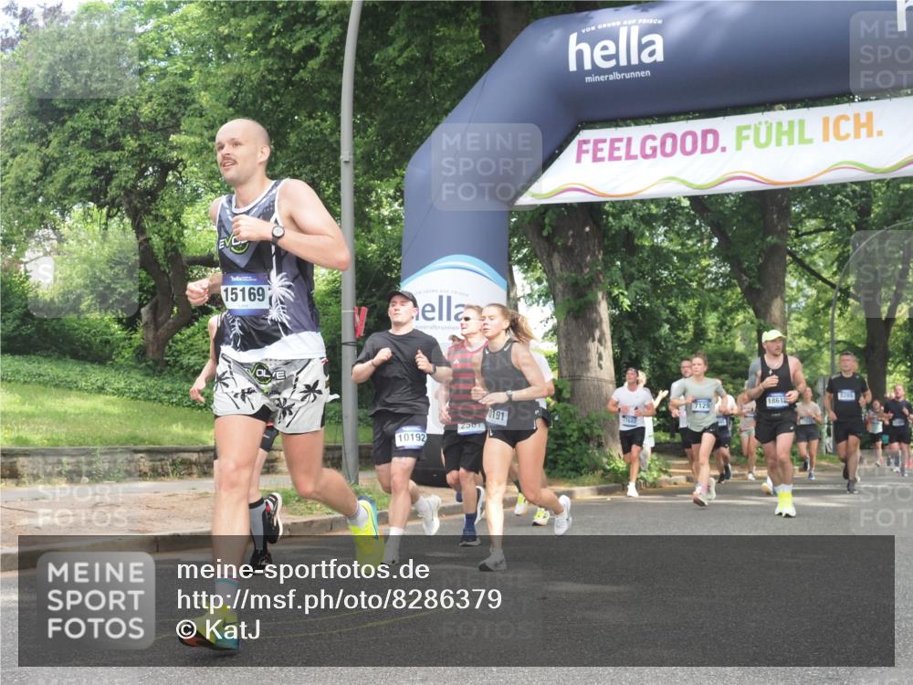 29.06.2025 - hella hamburg halbmarathon KatJ http://msf.ph/oto/8286379 29.06.2025 10:41:27 Zwischen KM18-KM19 1496, 1628, 2561, 7129, 7395, 8316 meine-sportfotos.de