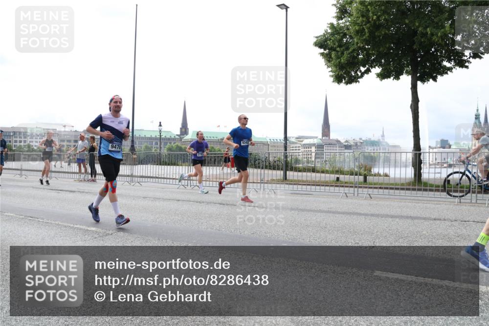 29.06.2025 - hella hamburg halbmarathon Lena Gebhardt http://msf.ph/oto/8286438 29.06.2025 10:35:38 Lombardsbrücke 9470, 9342, 1108, 1336, 1717, 1730, 1786, 1821, 2001, 2198, 2352, 2376, 2425, 2751, 2787, 2811, 2827, 3243, 3598, 3828, 3958, 3990, 4333, 4413, 4703, 4704, 4902, 4965, 5027, 5147, 5240, 5531, 5793, 6021, 6029, 6189, 6365, 6381, 6471, 6746, 6845, 6859, 6867, 7267, 7304, 7382, 7927, 8249, 8296, 8333, 8567, 9342, 9432, 9470, 9803, 9806, 9819, 10393, 10531, 10565, 10652, 11233, 11320, 11359, 11565, 11838, 11839, 11886, 12026, 12062, 12326, 12408 meine-sportfotos.de