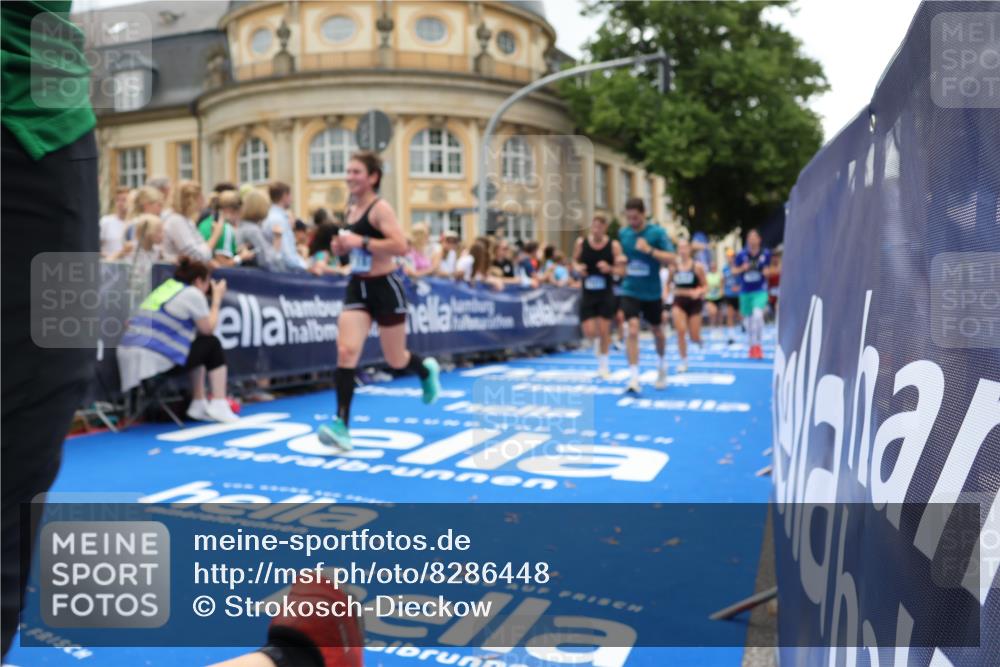 29.06.2025 - hella hamburg halbmarathon Strokosch-Dieckow http://msf.ph/oto/8286448 29.06.2025 10:48:09 Ziel 1086, 1914, 4324, 4711, 7599, 8916, 9544, 9626, 9638, 11211, 12685, 12706, 12724, 12747, 13570, 14192, 14797, 14814, 15590, 15629, 15973, 15981, 16094, 16149, 16269, 18963, 19127 meine-sportfotos.de