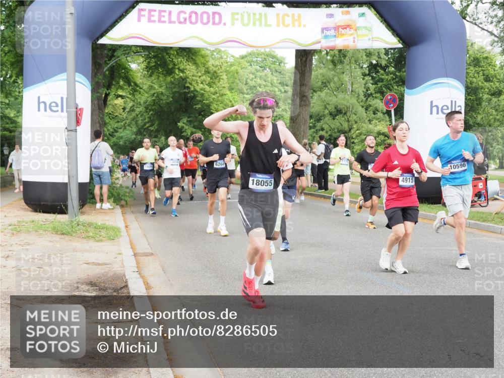 29.06.2025 - hella hamburg halbmarathon MichiJ http://msf.ph/oto/8286505 29.06.2025 10:33:07 Zwischen KM18-KM19 1171, 2970, 4915, 5623, 5884, 6266, 7325, 8928, 10596, 16506, 16689, 18055, 18185, 18631 meine-sportfotos.de