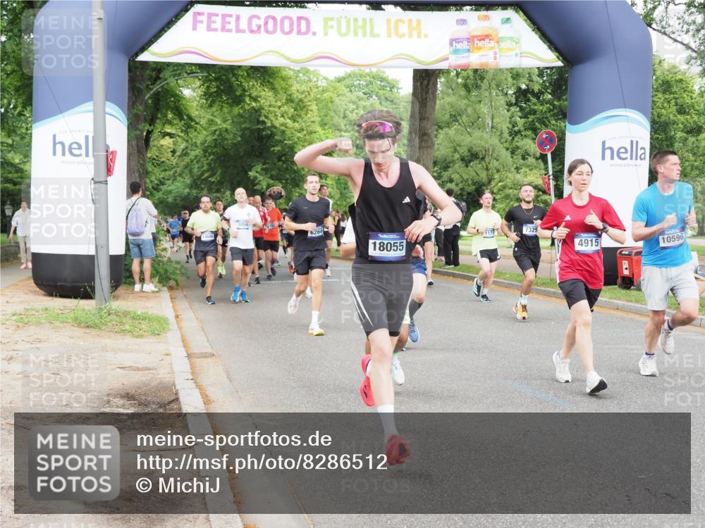 29.06.2025 - hella hamburg halbmarathon MichiJ http://msf.ph/oto/8286512 29.06.2025 10:33:07 Zwischen KM18-KM19 1171, 2970, 4915, 5623, 5884, 6266, 7325, 8928, 10596, 16506, 16689, 18055, 18185, 18631 meine-sportfotos.de