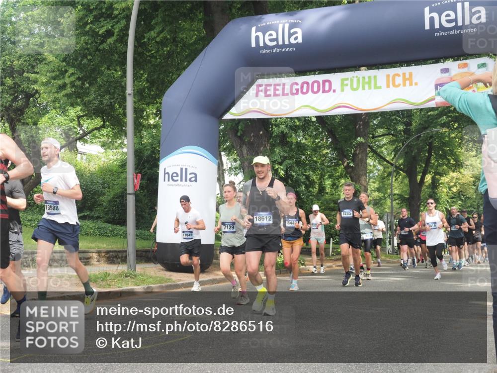 29.06.2025 - hella hamburg halbmarathon KatJ http://msf.ph/oto/8286516 29.06.2025 10:41:28 Zwischen KM18-KM19 1496, 1628, 2561, 7129, 7395, 8285, 8316, 8449 meine-sportfotos.de
