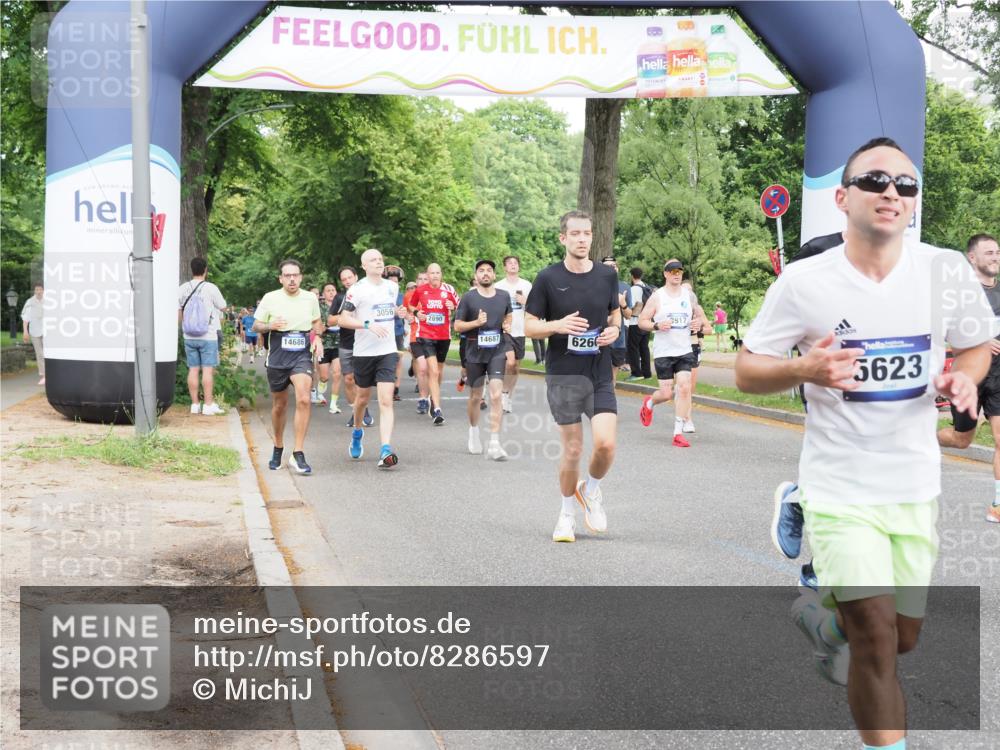 29.06.2025 - hella hamburg halbmarathon MichiJ http://msf.ph/oto/8286597 29.06.2025 10:33:09 Zwischen KM18-KM19 1171, 2890, 2970, 3056, 3917, 4915, 5623, 5884, 6266, 7325, 8928, 10596, 14464, 14686, 14687, 16506, 16689, 18055, 18631 meine-sportfotos.de