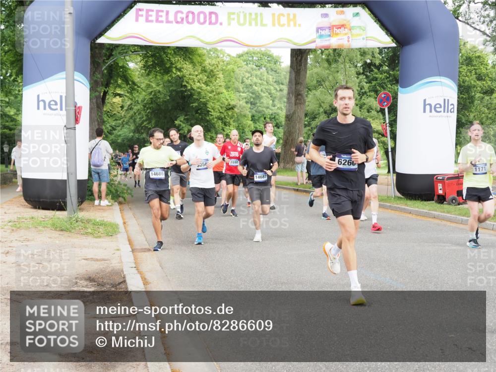 29.06.2025 - hella hamburg halbmarathon MichiJ http://msf.ph/oto/8286609 29.06.2025 10:33:09 Zwischen KM18-KM19 1171, 2890, 2970, 3056, 3917, 4915, 5623, 5884, 6266, 7325, 8928, 10596, 14464, 14686, 14687, 16506, 16689, 18055, 18631 meine-sportfotos.de