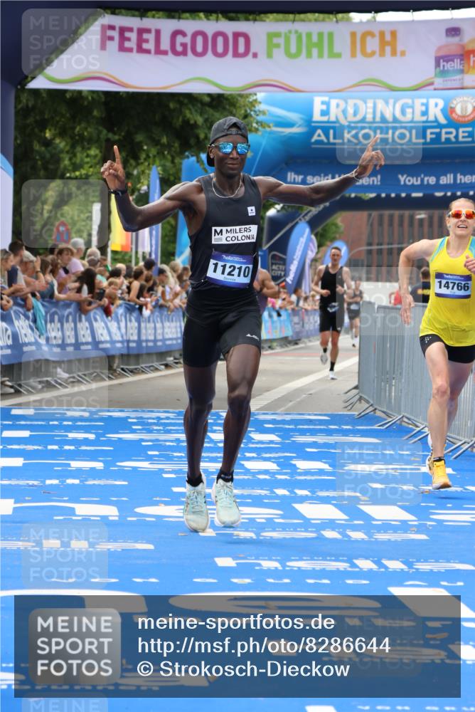 29.06.2025 - hella hamburg halbmarathon Strokosch-Dieckow http://msf.ph/oto/8286644 29.06.2025 10:20:51 Ziel 11210, 14766, 16988, 17402, 19075 meine-sportfotos.de