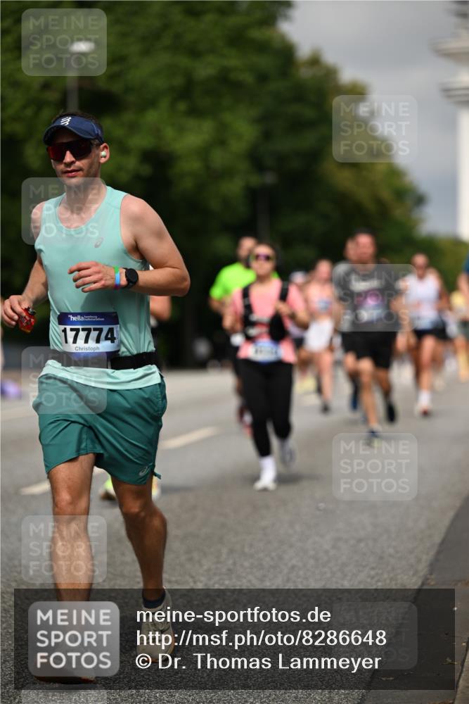 29.06.2025 - hella hamburg halbmarathon Dr. Thomas Lammeyer http://msf.ph/oto/8286648 29.06.2025 10:16:00 Kennedybrücke 1062, 1790, 2661, 3746, 3837, 4499, 6871, 6966, 7370, 7474, 8206, 8207, 9119, 9253, 9254, 9405 meine-sportfotos.de