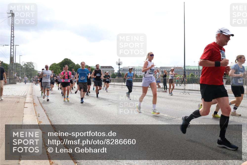 29.06.2025 - hella hamburg halbmarathon Lena Gebhardt http://msf.ph/oto/8286660 29.06.2025 10:35:58 Lombardsbrücke 4413, 6845, 18541, 11979, 2352, 282, 980, 1008, 1010, 1036, 1108, 1183, 1336, 1730, 1775, 1780, 1786, 1835, 2352, 2425, 2520, 2787, 2811, 2827, 2870, 3243, 3401, 3598, 3699, 3741, 3877, 3990, 4245, 4326, 4333, 4413, 4798, 4902, 4937, 5147, 5240, 5666, 6021, 6092, 6093, 6184, 6381, 6417, 6746, 6845, 6867, 6896, 7086, 7111, 7140, 7275, 7304, 7382, 7575, 7576, 8333, 8356, 8581, 8947, 9342, 9432, 9470, 9803, 9806, 9819, 10652, 12026, 12408 meine-sportfotos.de