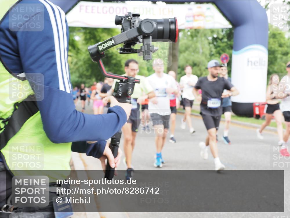 29.06.2025 - hella hamburg halbmarathon MichiJ http://msf.ph/oto/8286742 29.06.2025 10:33:10 Zwischen KM18-KM19 1171, 1413, 2890, 2970, 3056, 3917, 4915, 5623, 5884, 6266, 7325, 7843, 8928, 10596, 14464, 14686, 14687, 16506, 16685, 18055 meine-sportfotos.de