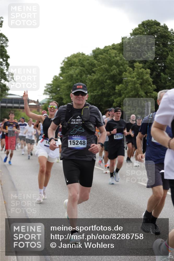 29.06.2025 - hella hamburg halbmarathon Jannik Wohlers http://msf.ph/oto/8286758 29.06.2025 10:35:43 Lombardsbrücke 1008, 1010, 1036, 1183, 1775, 1780, 1835, 2520, 2870, 3401, 3699, 3741, 3877, 4245, 4326, 4413, 4798, 4937, 5666, 6092, 6093, 6184, 6417, 6896, 7086, 7111, 7140, 7275, 7575, 7576, 8356, 8581, 8947, 9978, 10047, 10577, 11010, 11187, 11198, 11979, 12342, 12660, 12661, 13422, 13492, 13600, 13602, 13679, 14134, 14189, 14249, 14251, 14955, 15075, 15078, 15248, 15281, 15370, 15587, 15612, 15617, 15618, 15676, 15677, 15827, 15830, 15876, 16570, 16571, 17635 meine-sportfotos.de