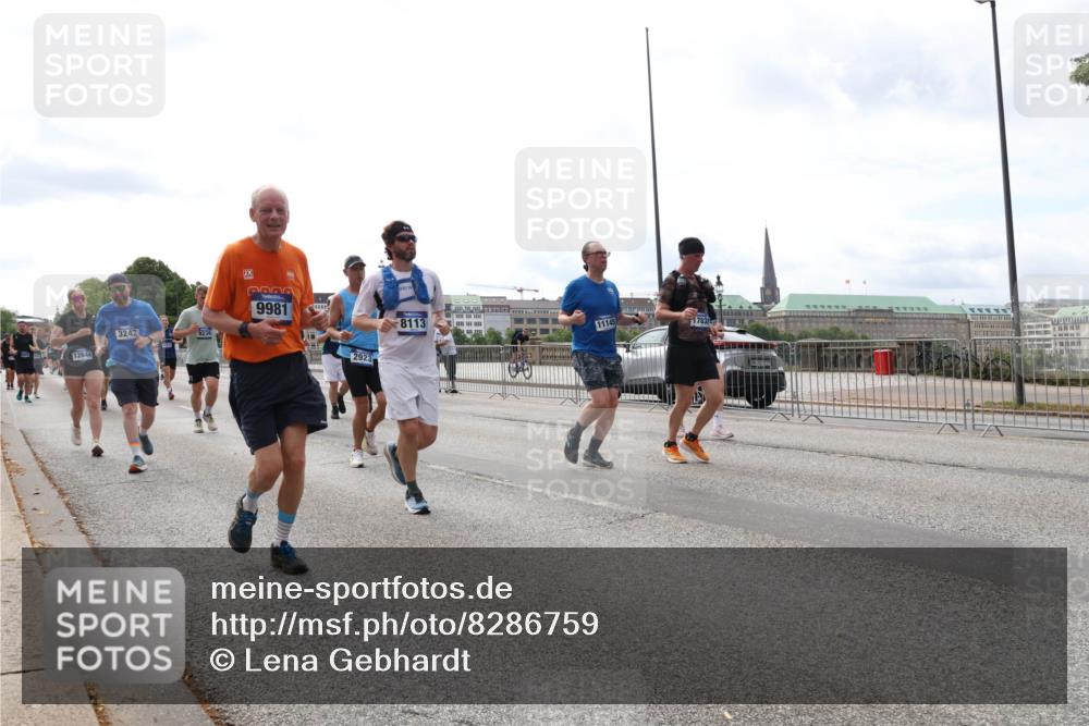29.06.2025 - hella hamburg halbmarathon Lena Gebhardt http://msf.ph/oto/8286759 29.06.2025 10:20:56 Lombardsbrücke 12844, 3247, 0000, 9981, 2923, 8113, 11145, 1011, 1028, 1266, 1471, 1658, 2053, 2101, 2325, 2383, 2834, 2923, 2945, 2956, 2986, 3161, 3247, 3453, 3733, 3781, 3813, 4082, 4166, 4288, 4350, 4422, 4754, 4869, 5041, 5061, 5181, 5625, 5767, 6275, 6308, 6608, 7228, 7608, 8113, 8724, 8726, 8940, 9005, 9011, 9108, 9236, 9501, 9722, 9981, 10050, 10350, 10585, 10602, 10613, 10647, 11100, 11145, 11603, 11698, 11995, 12175, 12694, 12844, 13057, 13508 meine-sportfotos.de
