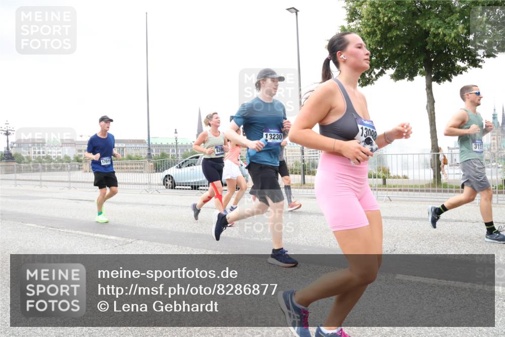 29.06.2025 - hella hamburg halbmarathon Lena Gebhardt http://msf.ph/oto/8286877 29.06.2025 10:55:27 Lombardsbrücke 17019, 6395, 13230, 13098, 3157, 1013, 1616, 1873, 1917, 2090, 2452, 3101, 3115, 3157, 3244, 3274, 3577, 4039, 4628, 5040, 5220, 5222, 5483, 5487, 5575, 6395, 6396, 6944, 7219, 7238, 7548, 7680, 7766, 8403, 8519, 8527, 8626, 8648, 9614, 9618, 9857, 9858, 9956, 10094, 10109, 10458, 10559, 10593, 10686, 10885, 11109, 11737, 11788, 11908, 12147, 12148, 12695, 12902, 13098, 13230, 13548, 14515, 14727, 15152, 15160, 16385 meine-sportfotos.de